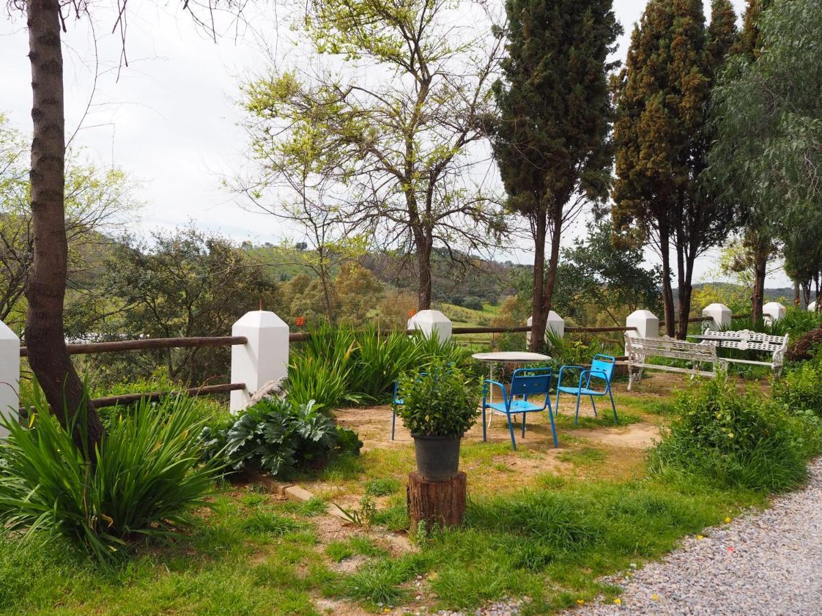 Гостьовий будинок Cortijo El Berrocal Касалья-де-ла-Сьєрра Екстер'єр фото